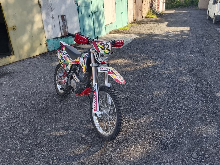 Продам мотоцикл 06