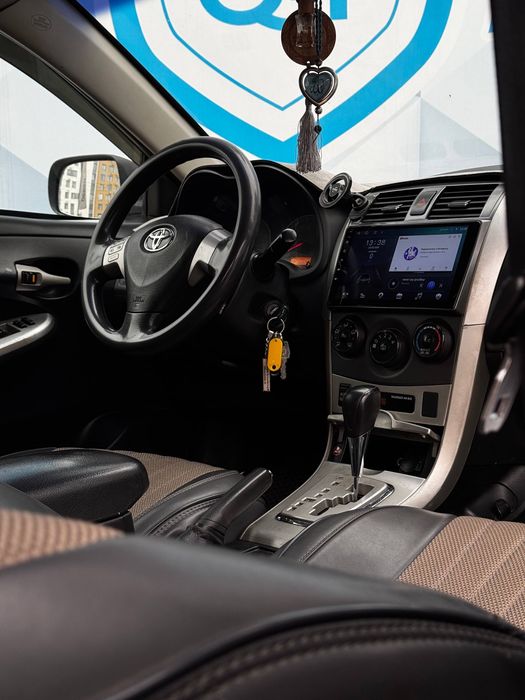 Toyota corolla машина