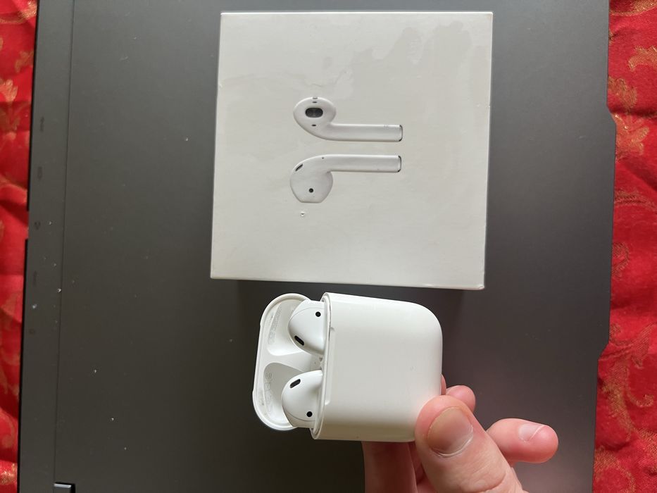 AirPods 2 Слушалки безжични