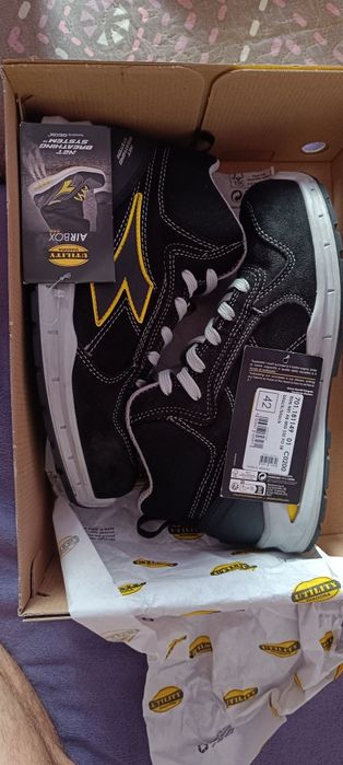 Работни обувки DIADORA 42 номер