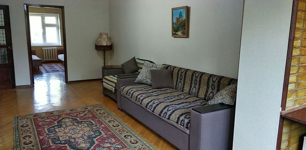 Чиланзар -5 квартал 2-х комнатная