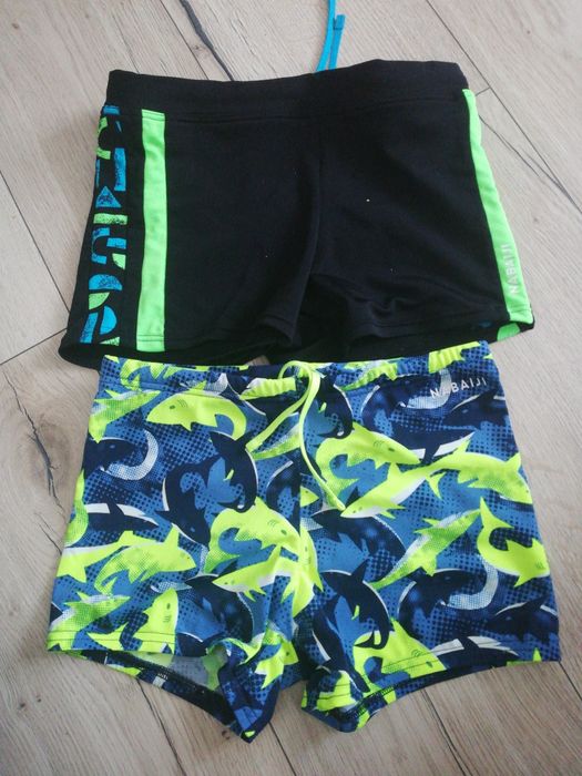 Vând boxeri inot băieți marime 130-140 cm