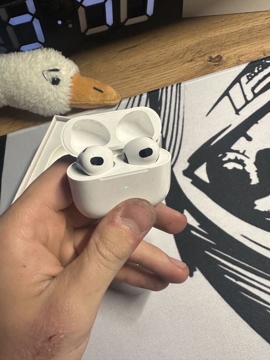 Продам airpods 3, pro2