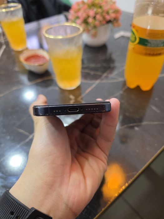 Продам Iphone 15 pro