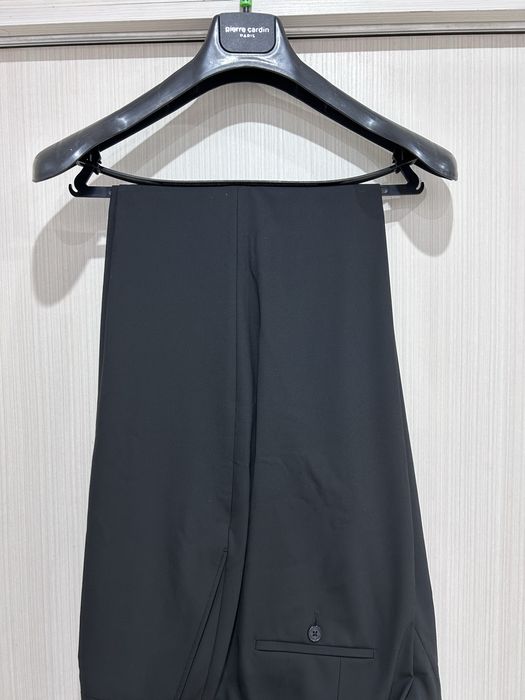 Мъжки костюми.