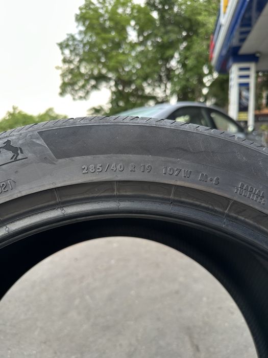 Продаются 2 шины Continental ContiPro RX размером 285/40 R19.