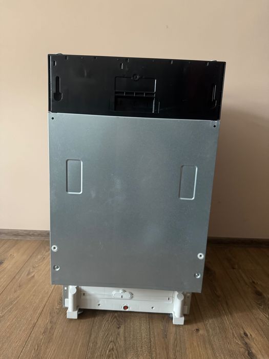 Съдомиялна машина Whirlpool ADG 201