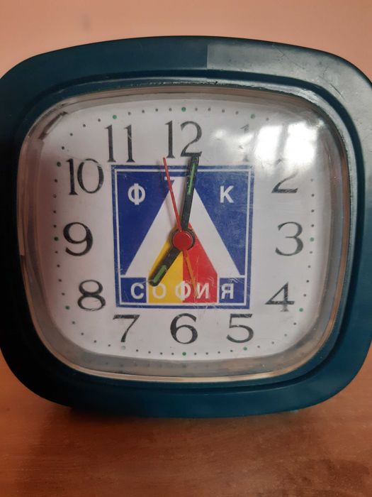 Ретро артикули на Левски-Спартак