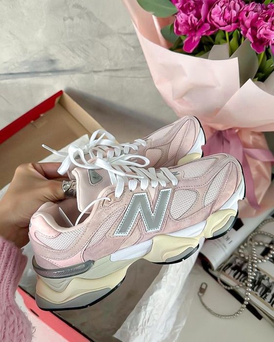 New Balance 9060 Pink