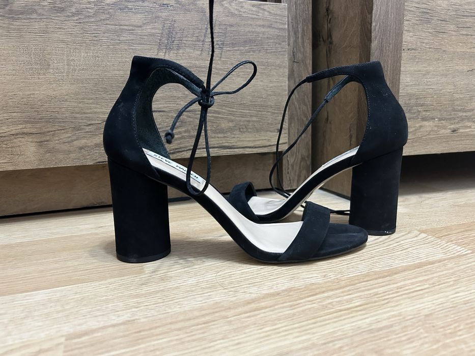 Sandale cu toc Steve Madden