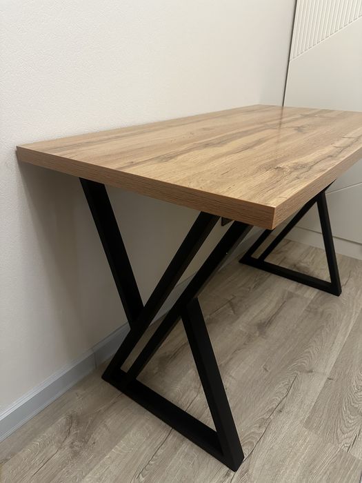 Стол компьютерный