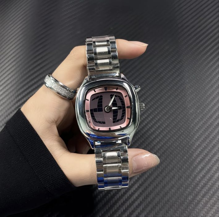 часы Millennium Retro