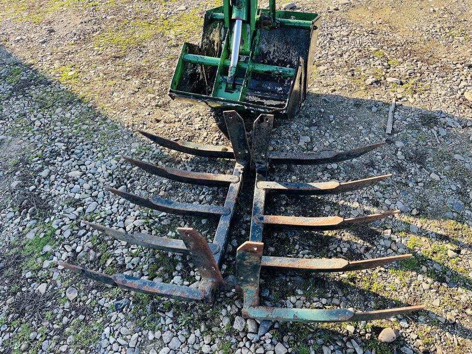 Brat excavator, escavator pentru tractor cu cupa, gheare gunoi, pompa