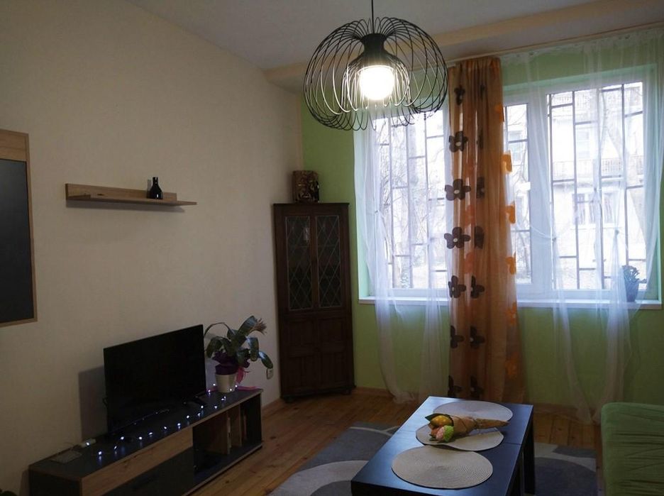 Дава се под наем Двустаен апартамент в София, Лозенец - 63 кв.м за 750 € - Снимка #1