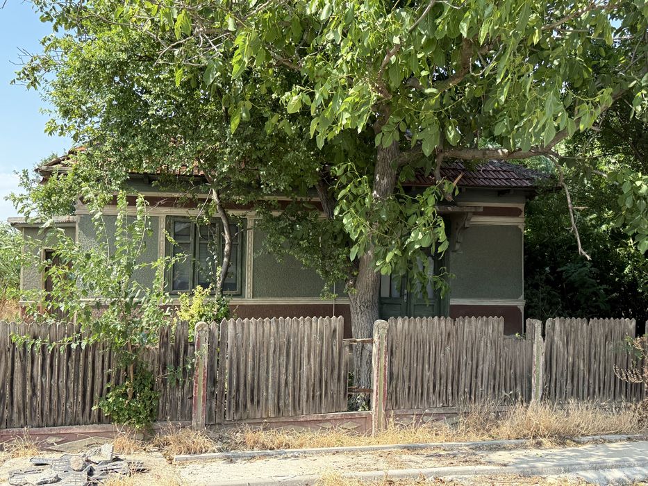 Vand casa + teren in Surdila Gaiseanca .