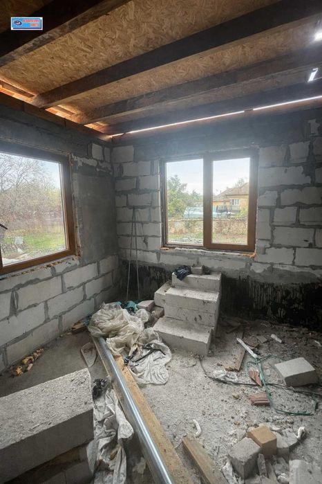 Къща в с. Драганово, общ. Горна Оряховица