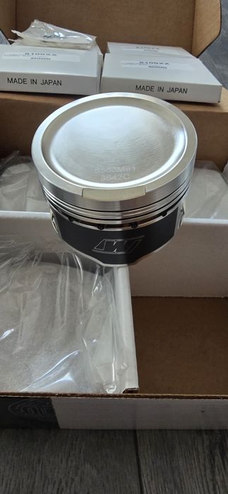 Нови ковани бутала Wiseco 1.8t