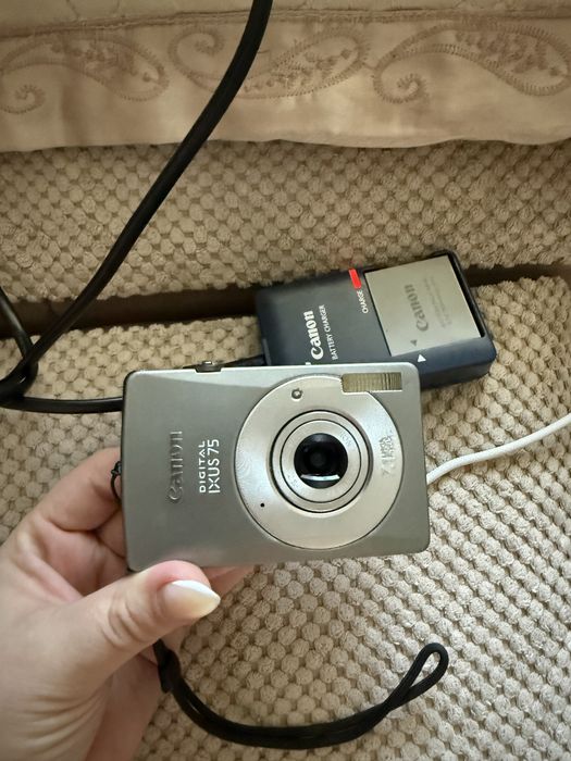 Canon Digital Ixus 75