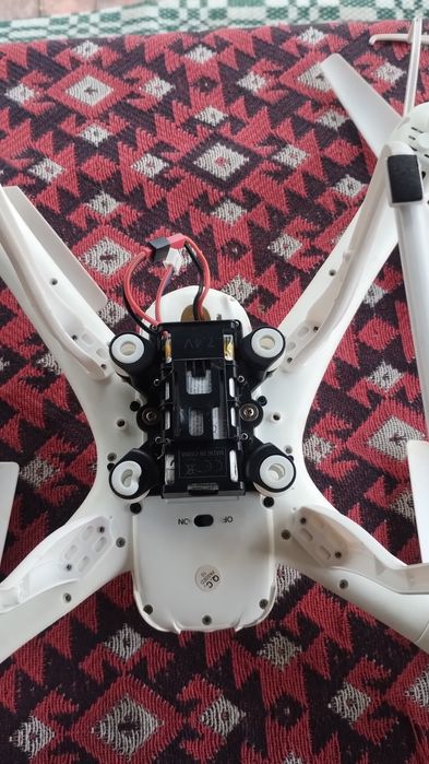 Drona , Quadrocopter Carrera