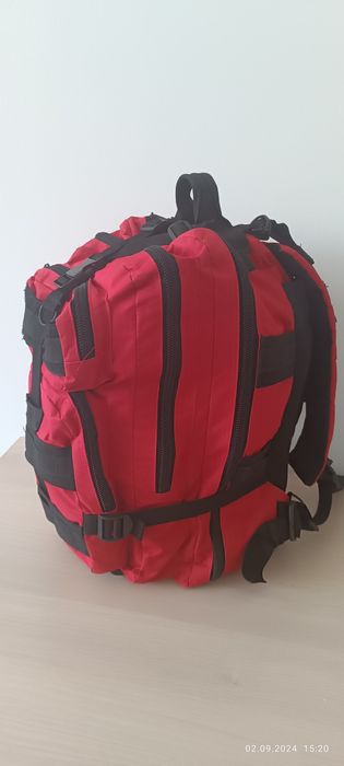 Раница червена нова