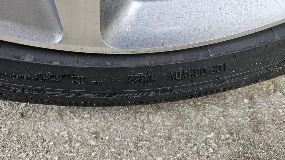 Гуми  Uniroyal RainSport 5 225/50 R17 98Y XL