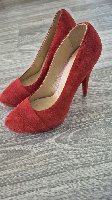 Pantofi rosii dama 39 piele noi