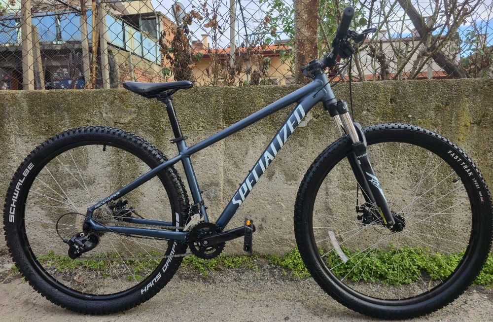 Specialized Rockhopper 29 цола М размер 2x9 Скорости палцови