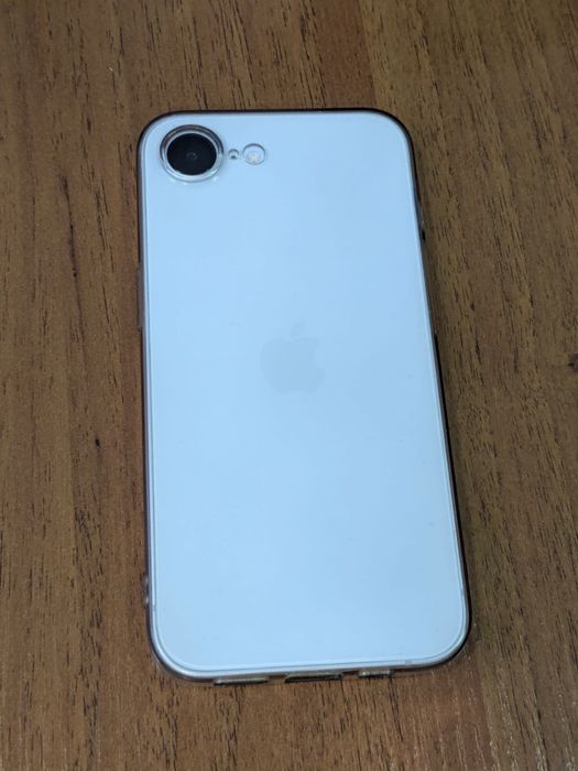 Продам Phone 16 e