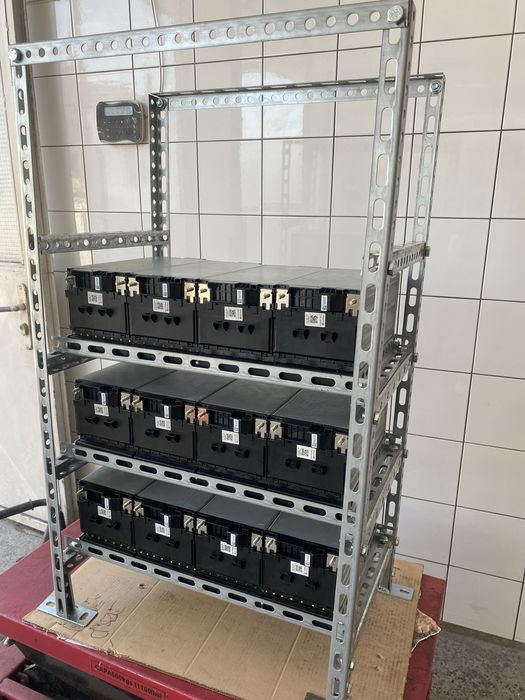 Батерии за електромобили и соларни инсталации