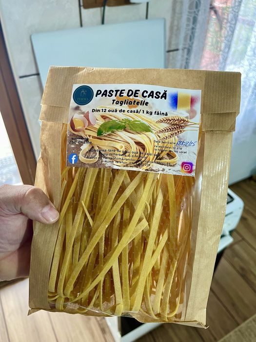 Taietei si paste de casa din faina de grau dur si oua