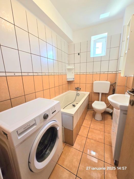 Proprietar inchiriez un apartament cu 1 camera
