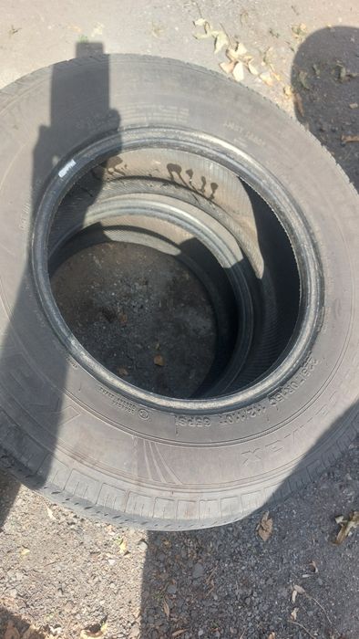 Продам пара 2 шт 225 70 R 15 С