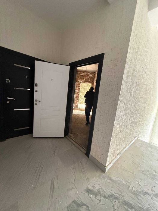 Субсидияга уй сотилади Сергили Индекс бозор ёнида 1 хона.