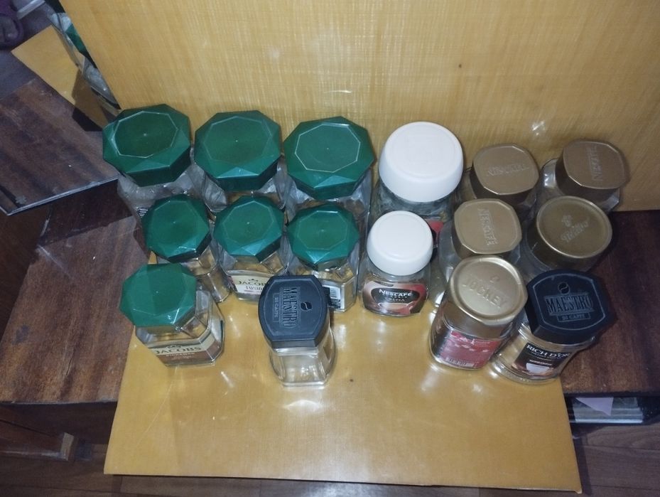 Банки из под кофе