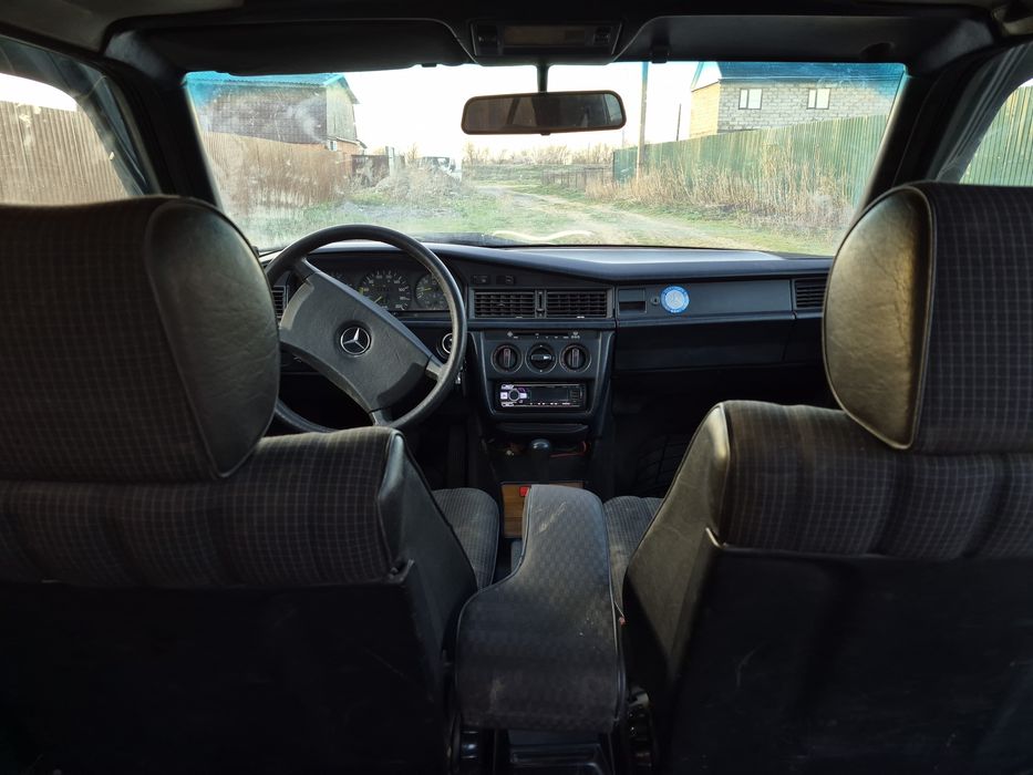 Продам Мерседес 190