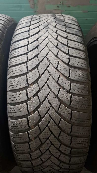 Зимни гуму Bridgestrone Blizzak 235/50/20