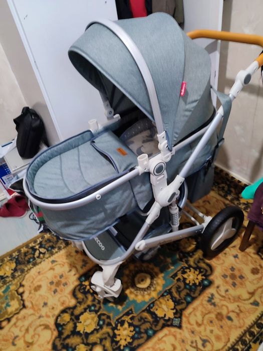 Коляска для детей 3 в 1