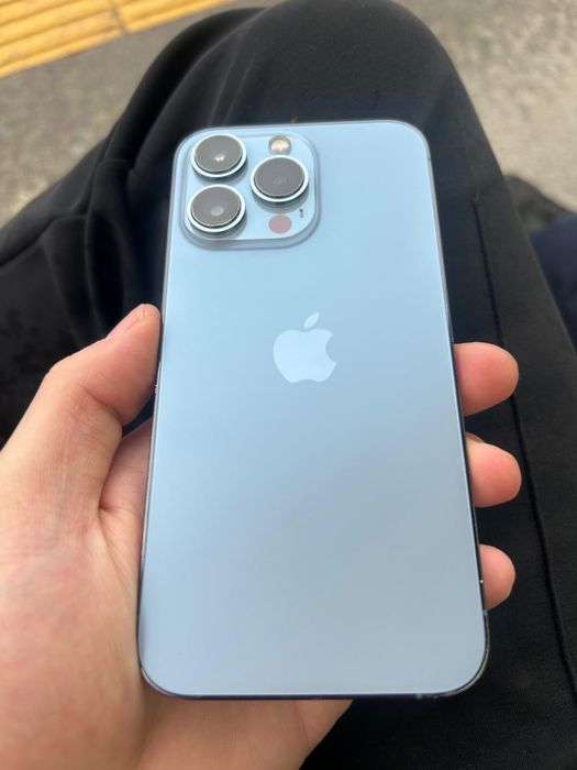 Айфон 13 pro.