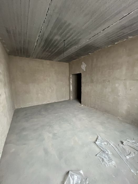 Продам 2 ком. квартиру на Батыс -2