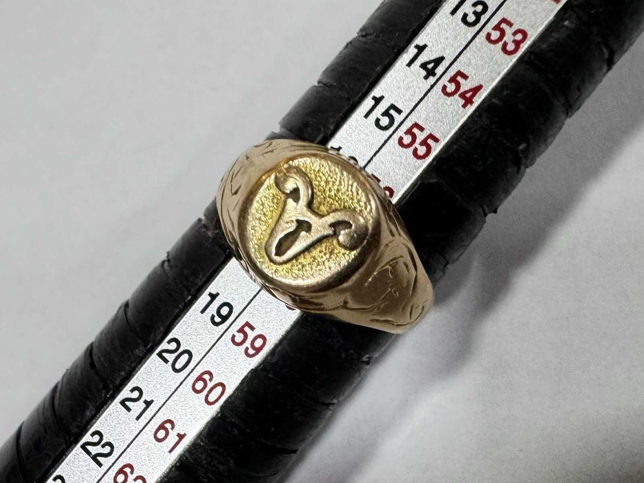 Златен пръстен 14 К 585/3,76 гр.