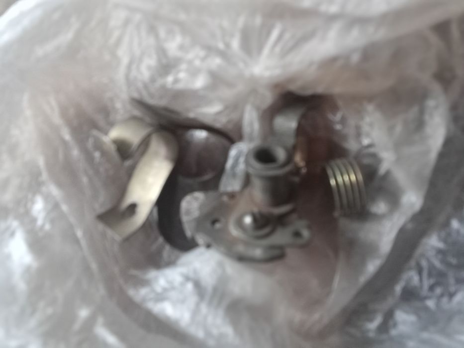 Продаю карбюратор ваз