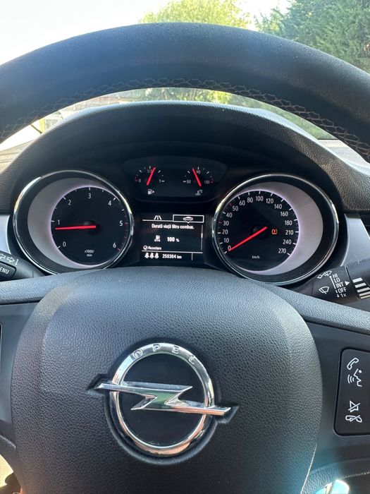 Se vinde Opel Astra 2017