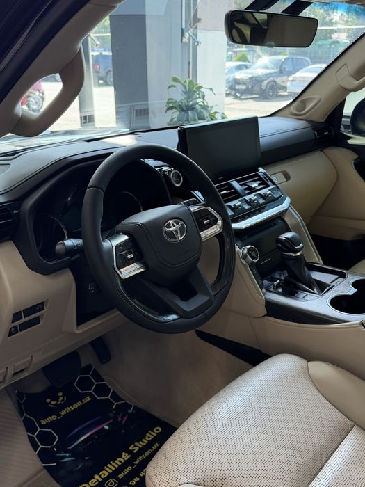 Toyota Land cruiser300