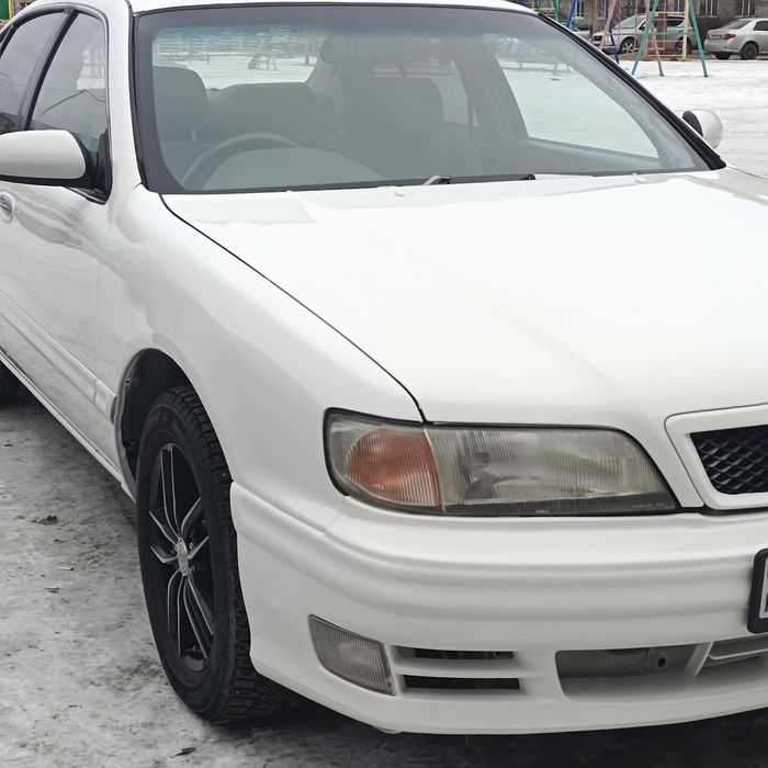 Продам машину марки Nissan