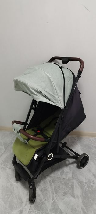 Детская коляска - проста в использовании