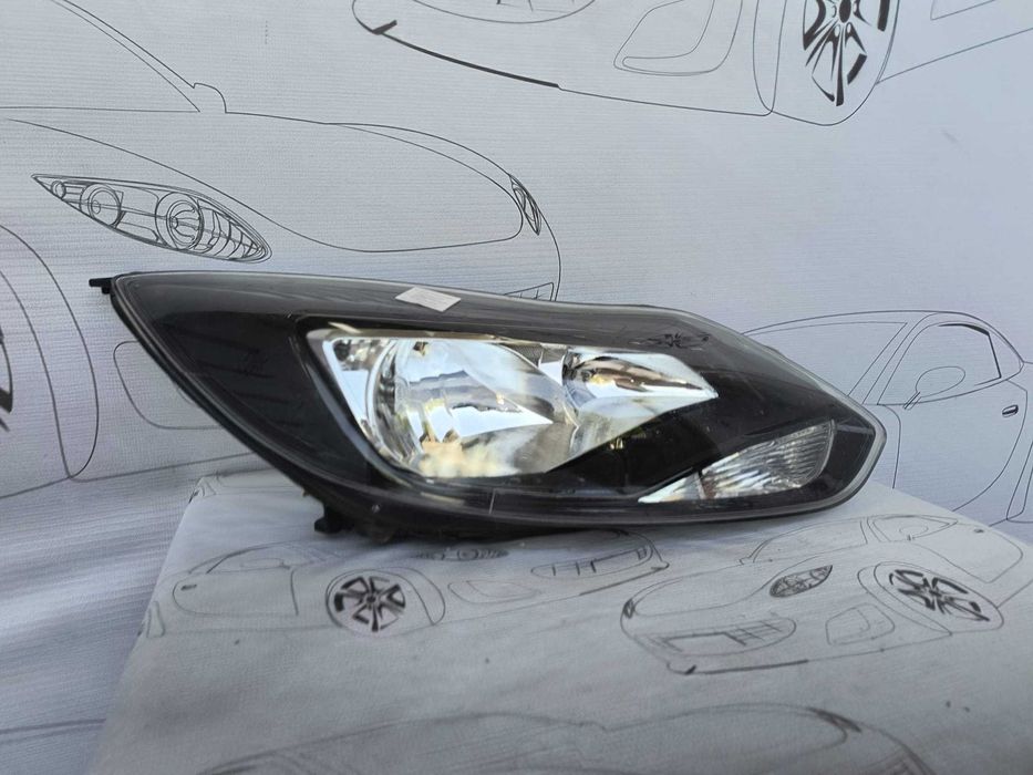 Far Dreapta Uk Halogen Ford Focus 2014 / 2011-2014 Cod OEM BM51-13W029-SB (1E1)