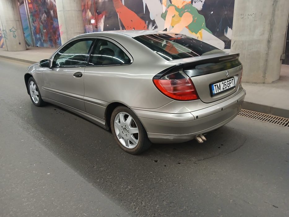 Mercedes-Benz C220 CDI coupe 143 cp