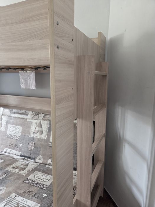 Продам двухъярусную кровать