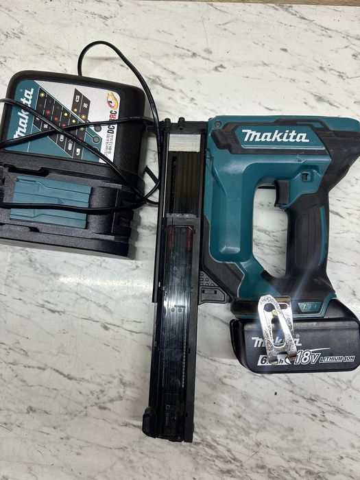 Pistol cuie makita dfn 350