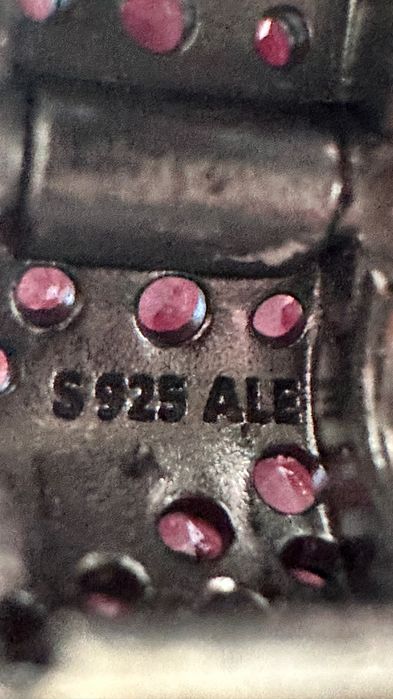 Brățară Pandora autentică + două clipsuri charm